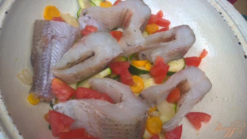 Фото приготовление рецепта: Рыба аргентина тушеная с овощами шаг №2