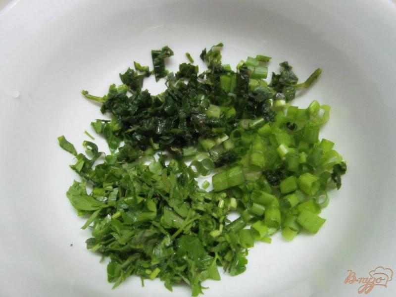 Фото приготовление рецепта: Картофель под горчичным соусом с зеленью шаг №1