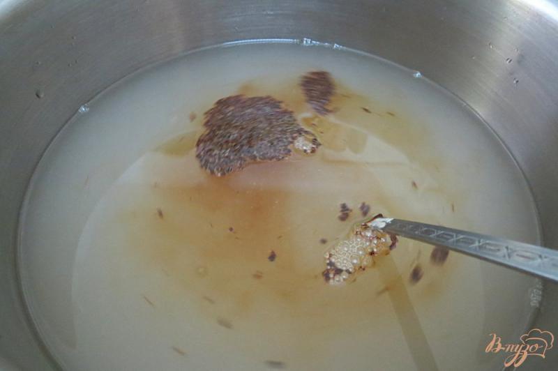 Фото приготовление рецепта: Квас из яблочного сока шаг №3