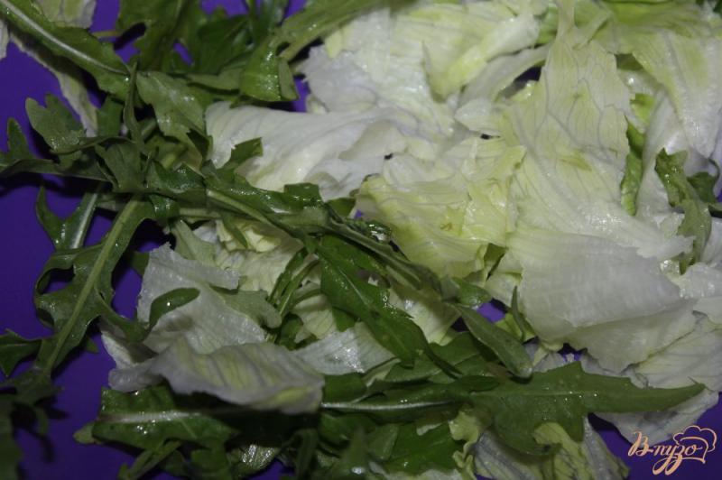 Фото приготовление рецепта: Салат с беконом, сыром и помидорами шаг №1