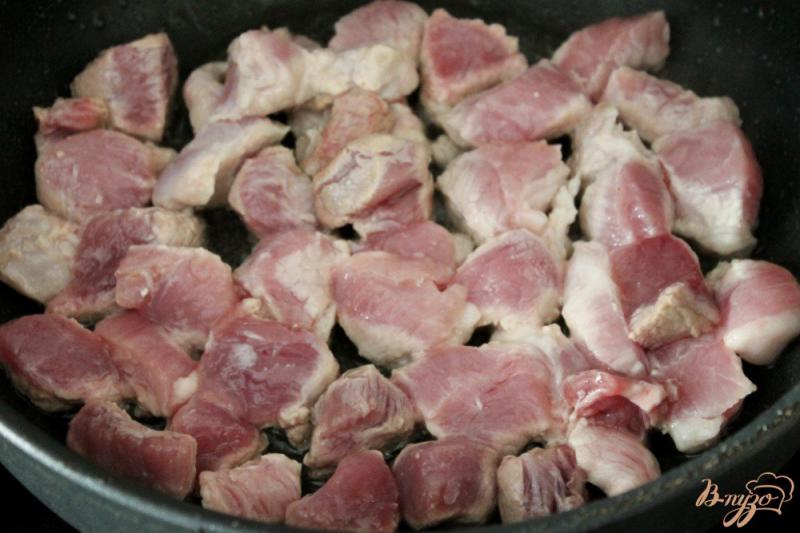 Фото приготовление рецепта: Свинина с шампиньонами шаг №1