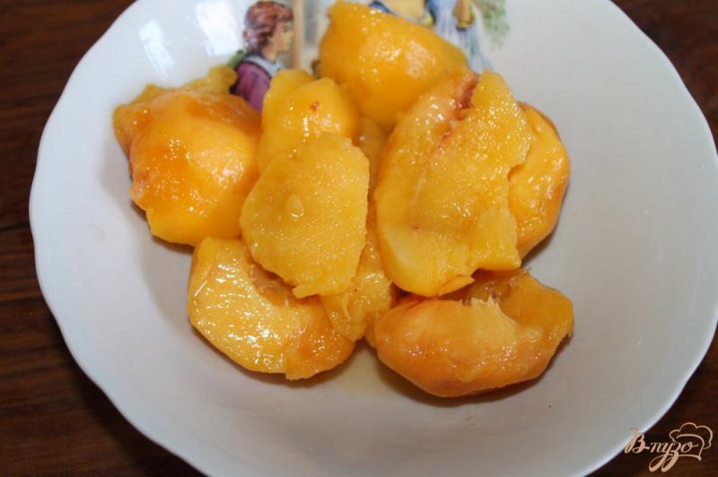 Фото приготовление рецепта: Пюре из персиков и сока в заморозку шаг №2