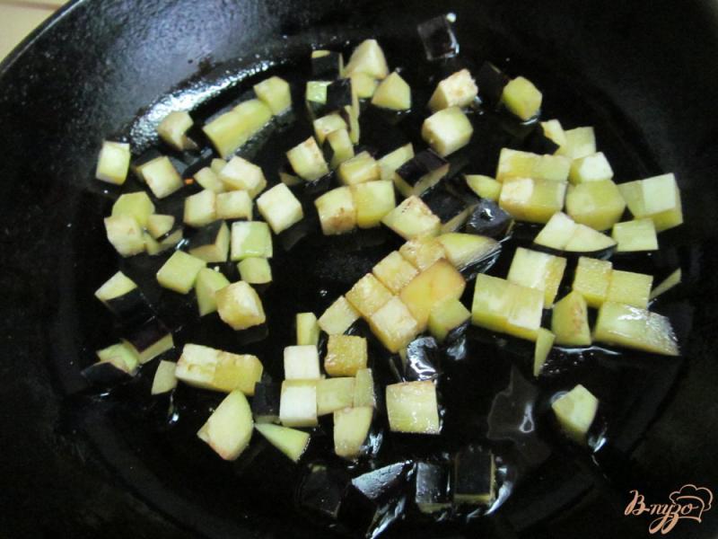 Фото приготовление рецепта: Кус-кус с жареным баклажаном шаг №4