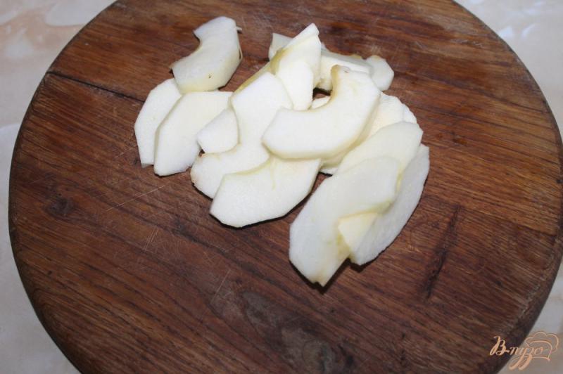 Фото приготовление рецепта: Тушеные яблоки в бальзамическом уксусе шаг №2