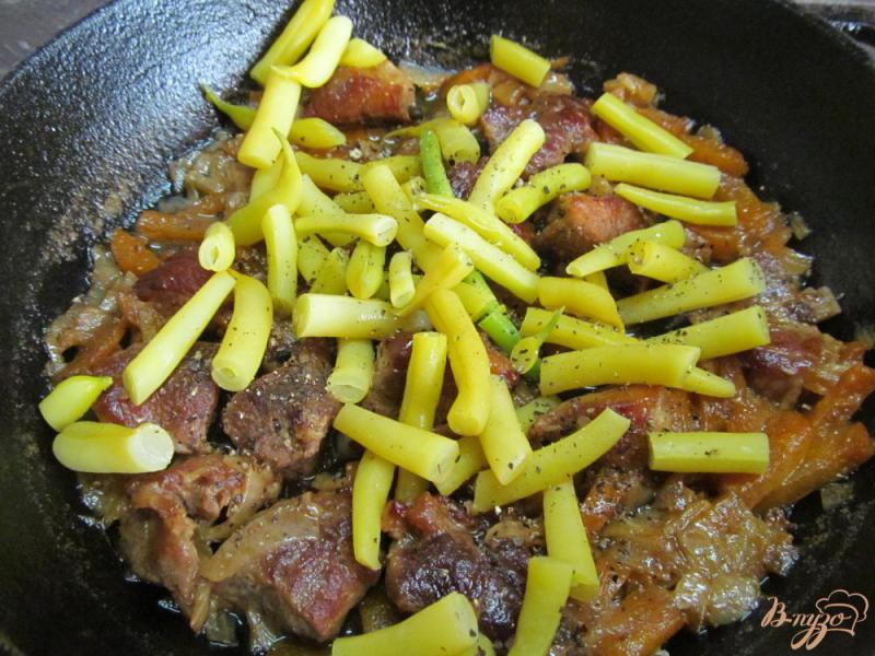 Фото приготовление рецепта: Разу из свинины с имбирем и фасолью шаг №5