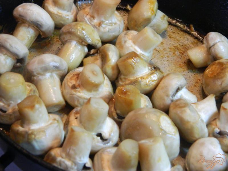Фото приготовление рецепта: Рагу из баклажанов, кабачков и грибов шаг №2