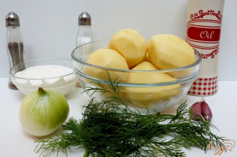 Фото приготовление рецепта: Картофель со сметаной в духовке шаг №1