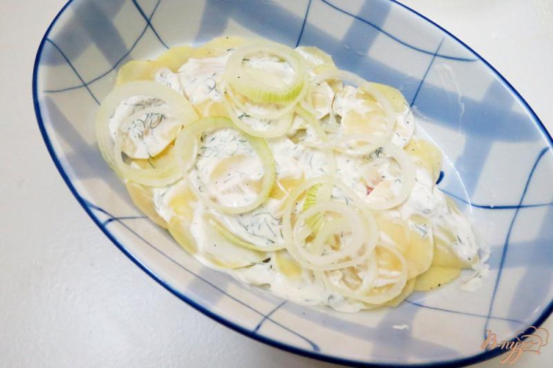 Фото приготовление рецепта: Картофель со сметаной в духовке шаг №8