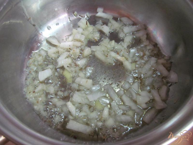 Фото приготовление рецепта: Суп-пюре из кабачка с морковными чипсами шаг №3