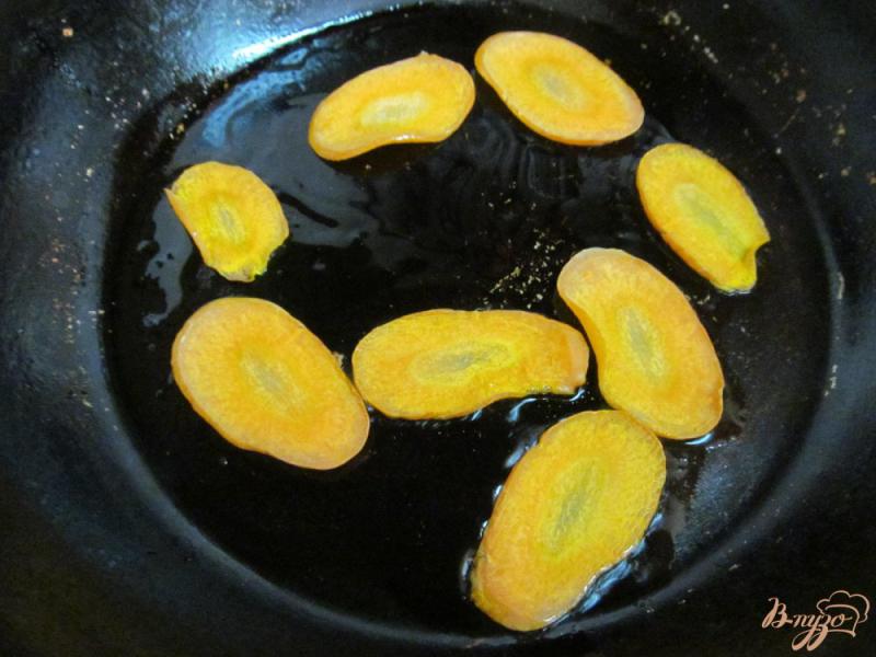 Фото приготовление рецепта: Суп-пюре из кабачка с морковными чипсами шаг №10
