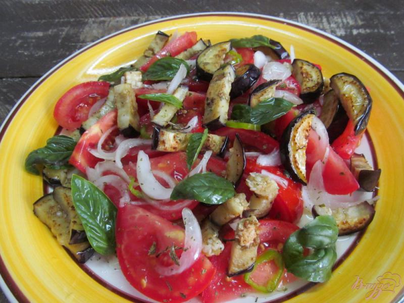 Фото приготовление рецепта: Помидорный салат с баклажаном и йоштой шаг №7