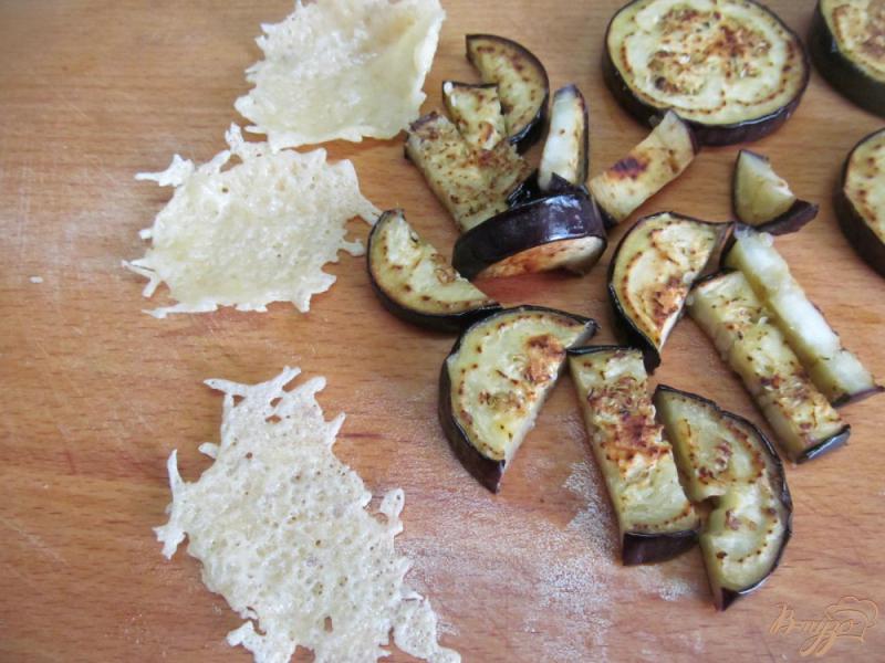 Фото приготовление рецепта: Помидорный салат с баклажаном и йоштой шаг №6