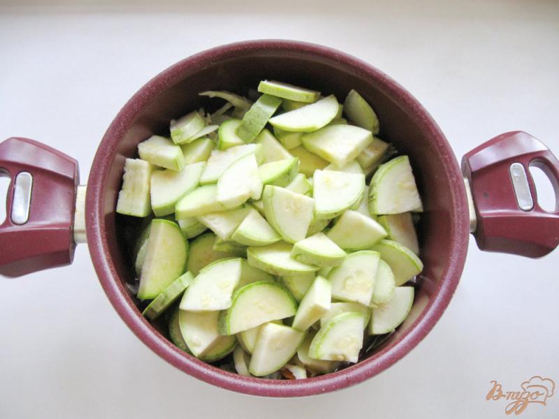 Фото приготовление рецепта: Овощное рагу со сметаной шаг №4
