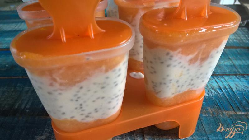 Фото приготовление рецепта: Домашнее морожное с абрикосами и семенами чиа шаг №5