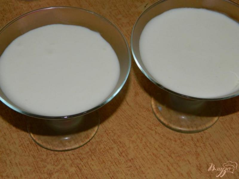 Фото приготовление рецепта: Творожно-йогуртовый десерт шаг №5