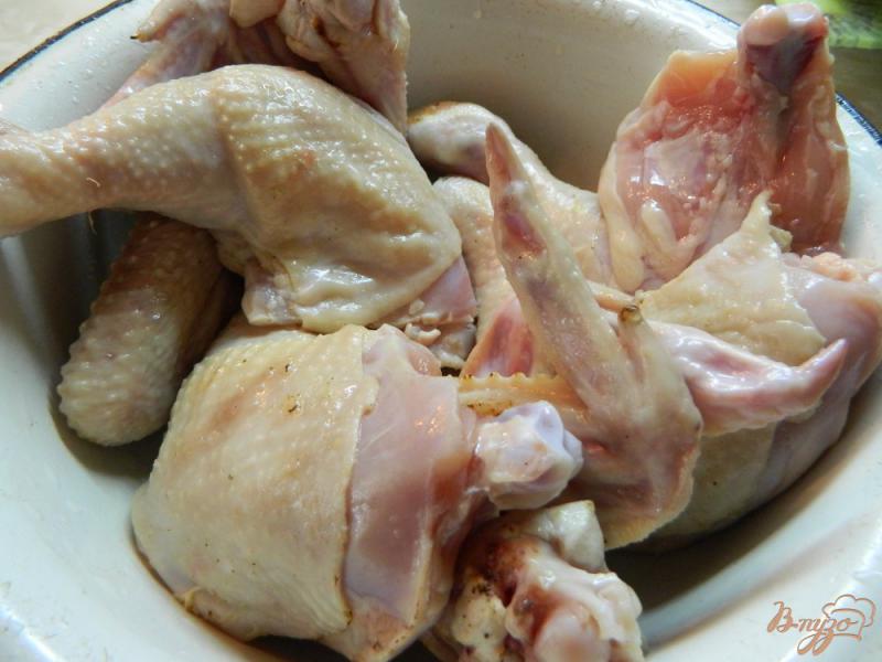 Фото приготовление рецепта: Жаренные куриные крылья и окорочка шаг №1