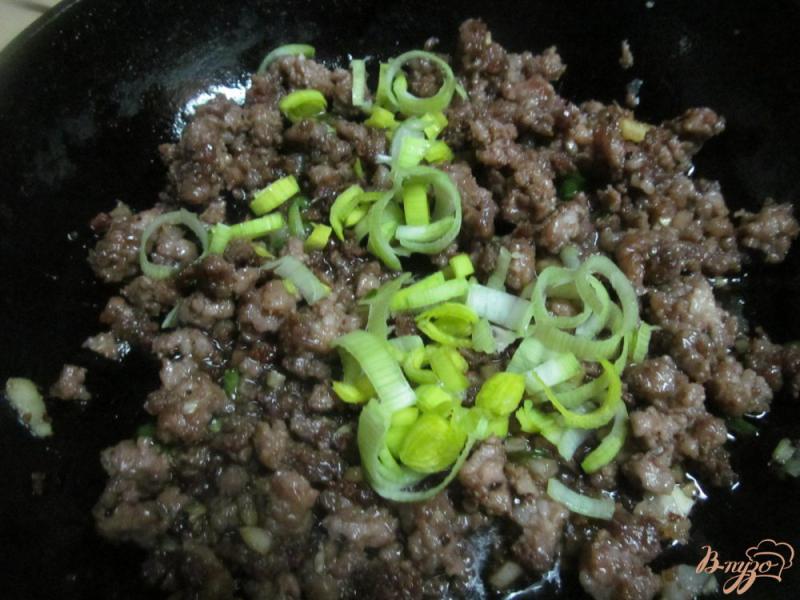 Фото приготовление рецепта: Чили говядина на баклажане шаг №7
