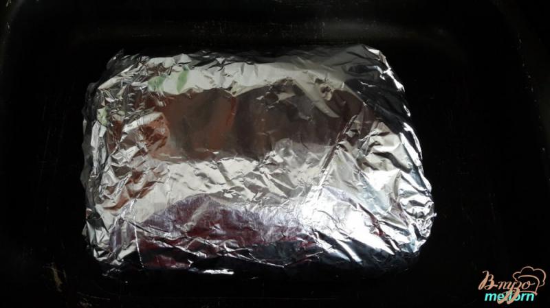 Фото приготовление рецепта: Свинина «гармошка» с ананасом и сыром шаг №3