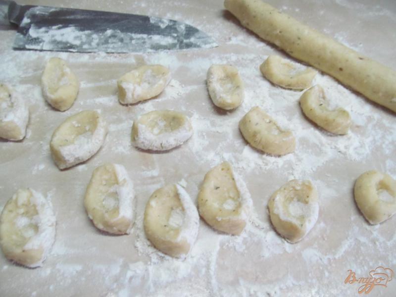 Фото приготовление рецепта: Ньокки картофельные с брынзой шаг №5