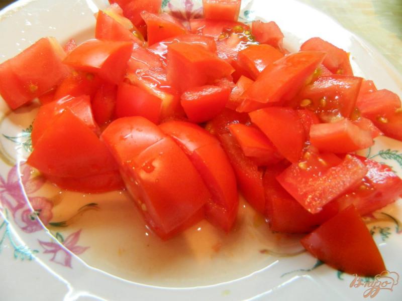 Фото приготовление рецепта: Летний салат из огурцов, помидоров и перца шаг №1