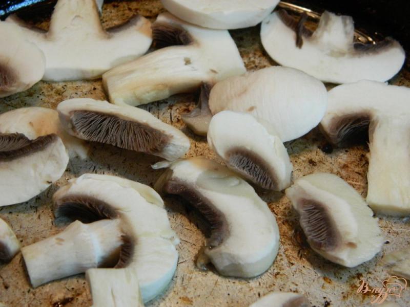 Фото приготовление рецепта: Суп-пюре из кабачков со сливками и грибами шаг №8