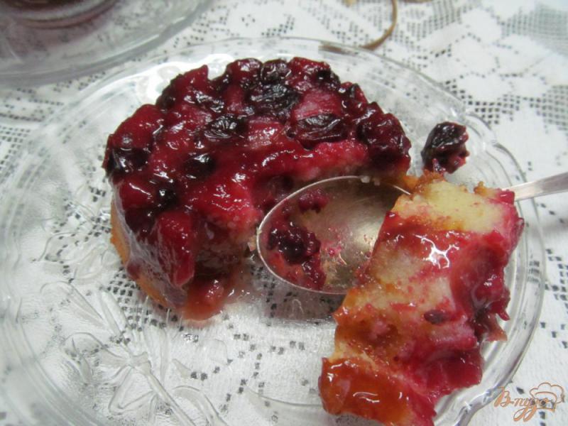 Фото приготовление рецепта: Творожные пирожки с йоштой и ирисками шаг №8