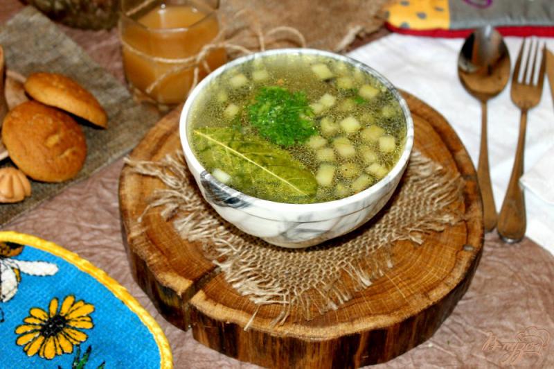 Фото приготовление рецепта: Суп с цветной капустой, кабачком и баклажаном шаг №6