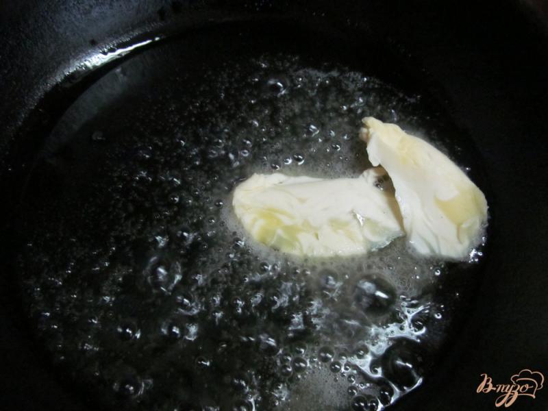 Фото приготовление рецепта: Жареная капуста с беконом шаг №2