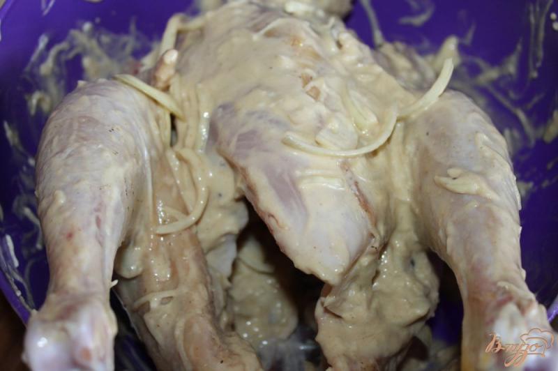 Фото приготовление рецепта: Жареная курица в мультиварке шаг №5