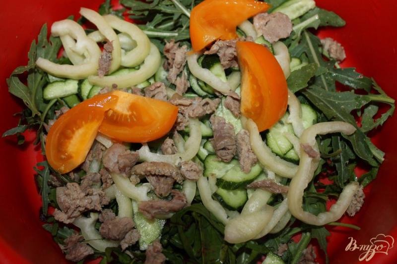 Фото приготовление рецепта: Салат с отварным утиным мясом шаг №4
