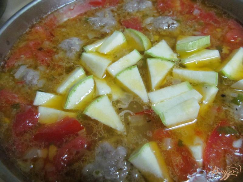 Фото приготовление рецепта: Быстрый суп с фрикадельками шаг №7