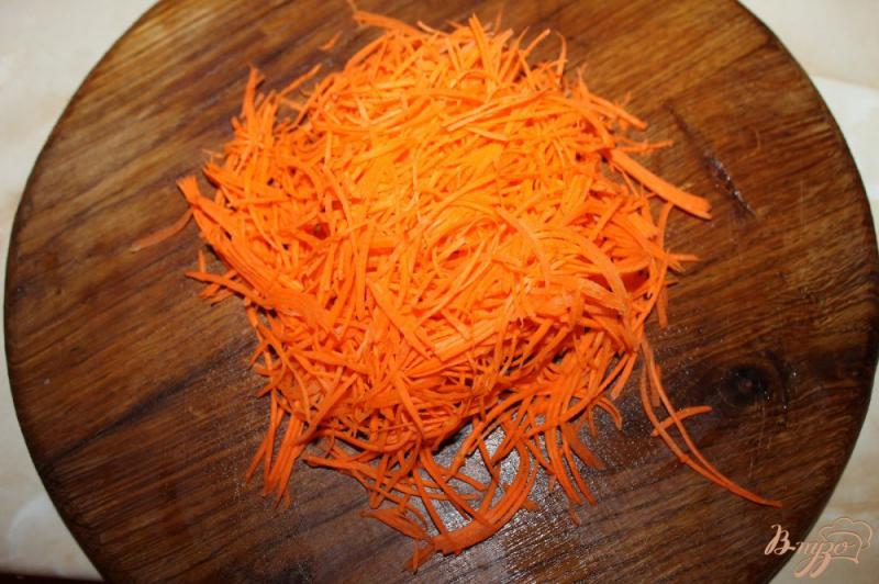 Фото приготовление рецепта: Морковь по - корейски с тертым имбирем шаг №2