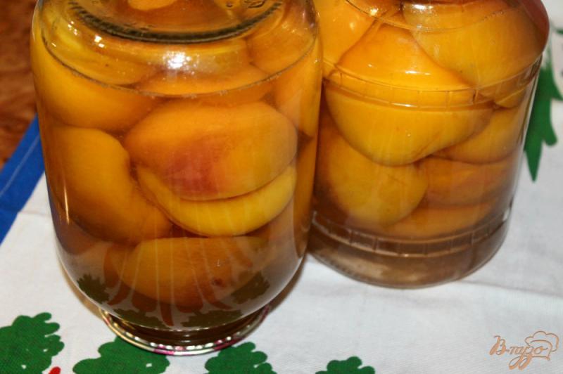 Фото приготовление рецепта: Консервированные персики на зиму шаг №8