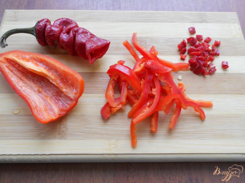 Фото приготовление рецепта: Свиной язык с овощами в томатно-соевом соусе по-китайски шаг №3
