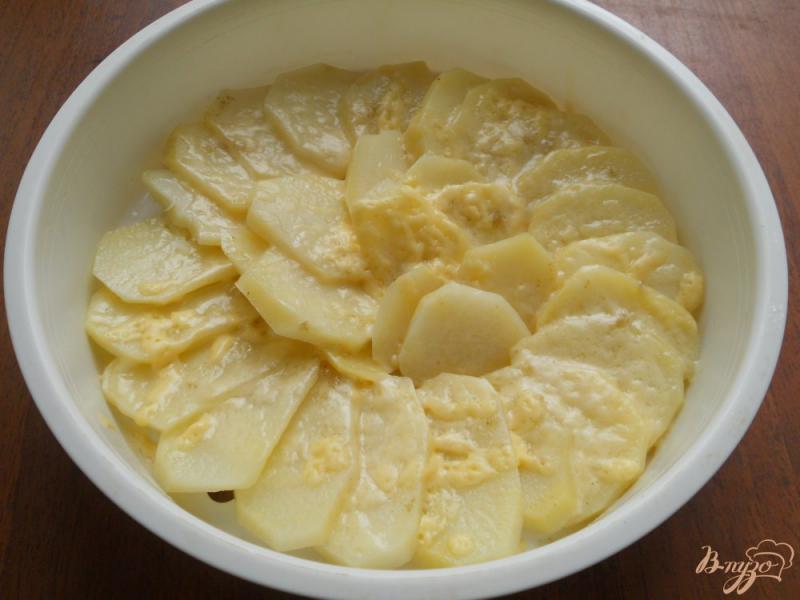 Фото приготовление рецепта: Хек на овощной подушке с картофелем на пару (в мультиварке) шаг №6