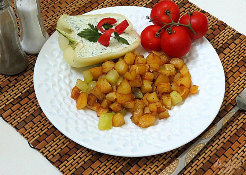 Фото приготовление рецепта: Картофель жареный с кабачков шаг №10