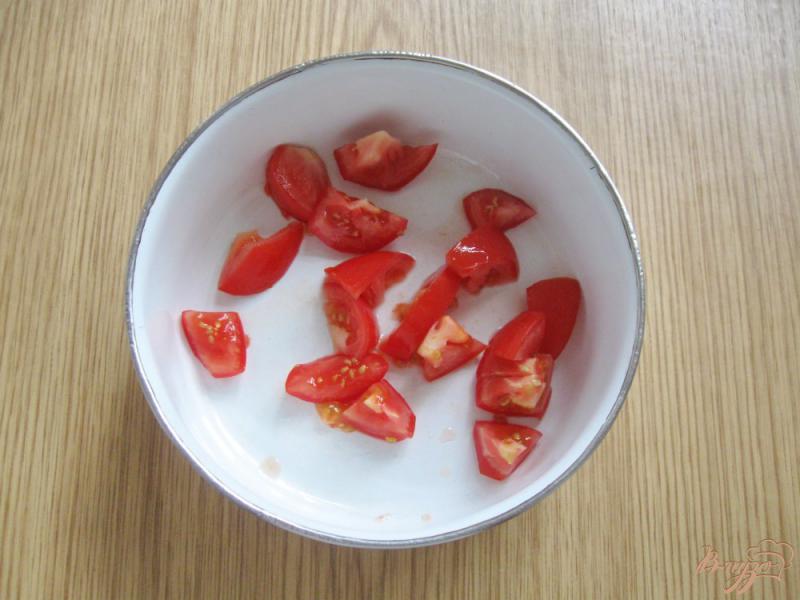 Фото приготовление рецепта: Салат из помидор, огурцов и перца шаг №1