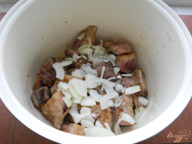 Фото приготовление рецепта: Свинина с гречкой в мультиварке шаг №2