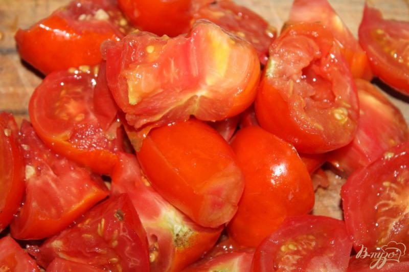 Фото приготовление рецепта: Сырой томат с зеленью в заготовку шаг №2