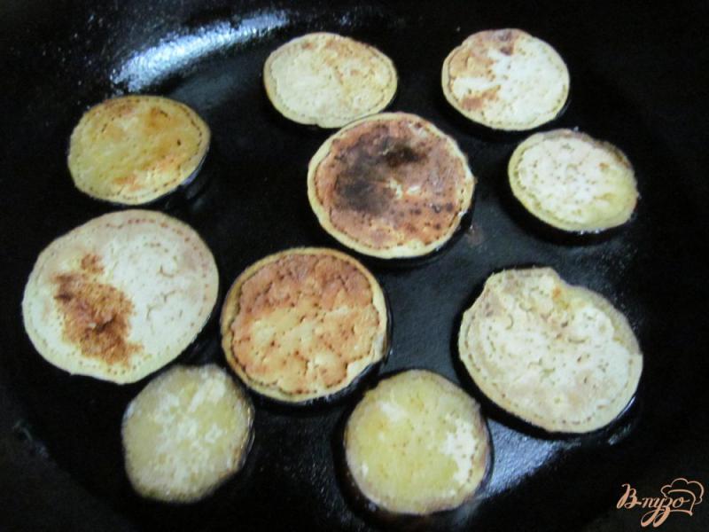 Фото приготовление рецепта: Аджапсандали с печеным и жареным баклажаном шаг №8