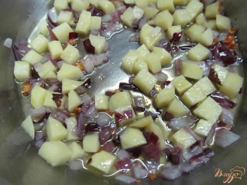 Фото приготовление рецепта: Томатный суп с кукурузой и чипсами из лаваша шаг №2