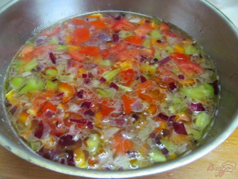 Фото приготовление рецепта: Томатный суп с кукурузой и чипсами из лаваша шаг №5
