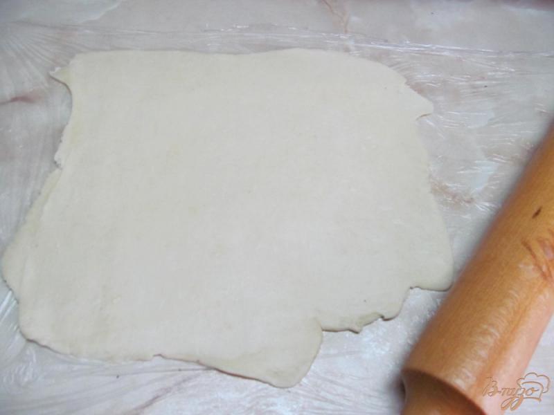 Фото приготовление рецепта: Пирожки с орехово-сливочной начинкой шаг №2