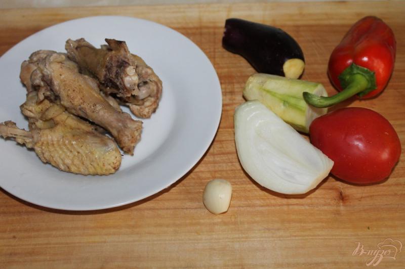 Фото приготовление рецепта: Тушеные овощи в соевом соусе с куриным мясом шаг №1