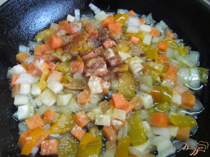 Фото приготовление рецепта: Суп из овощей и булгура шаг №4