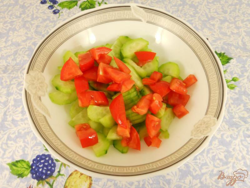 Фото приготовление рецепта: Быстрый маринованный салат из огурцов и помидоров шаг №1
