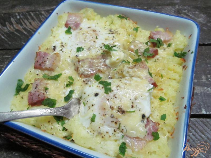 Фото приготовление рецепта: Запеканка - сырный картофель с яйцом шаг №6