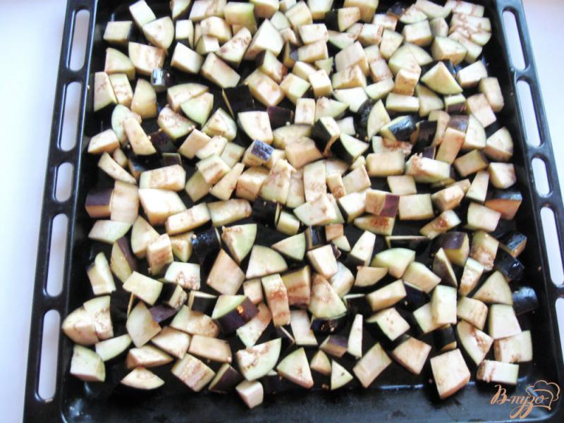 Фото приготовление рецепта: Салат из баклажанов с морковью и луком шаг №1