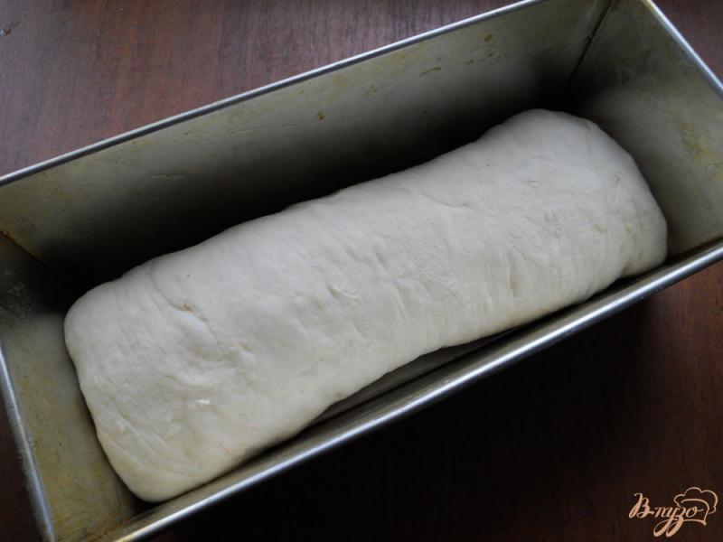 Фото приготовление рецепта: Домашний хлеб на молоке с медом шаг №4