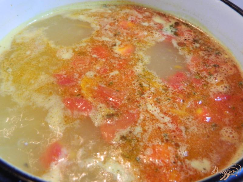 Фото приготовление рецепта: Рисовый суп с помидорами шаг №6